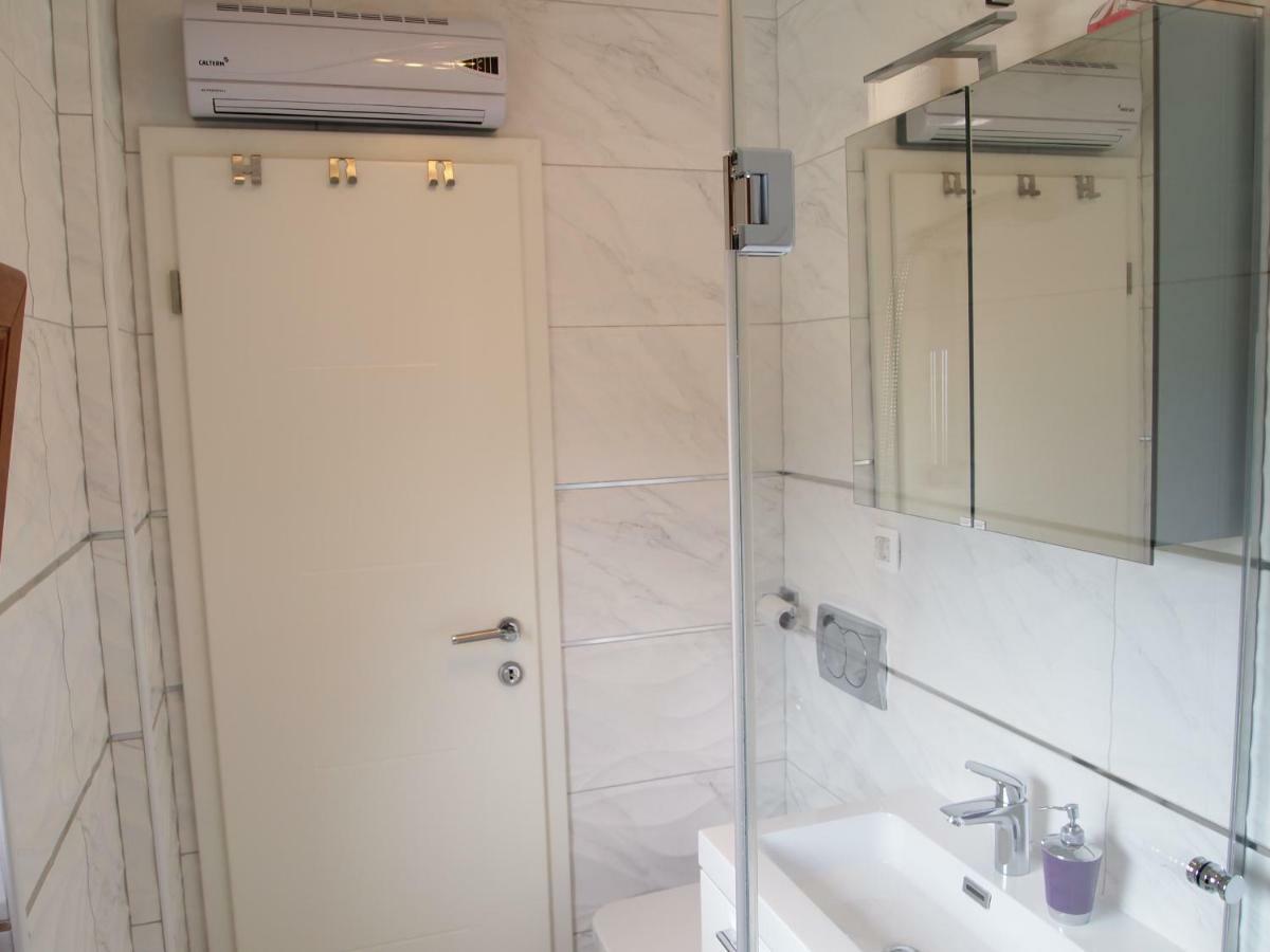 Panoramic View Apartments Crikvenica Ev Station Available מראה חיצוני תמונה